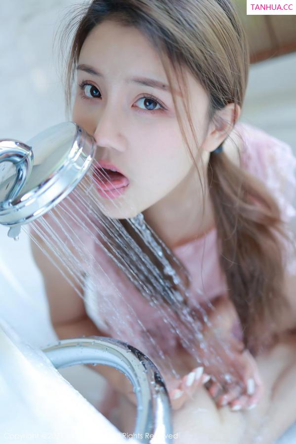 夏西CiCi  双马尾女孩夏西CiCi 粉色女仆浴室湿身第16张图片